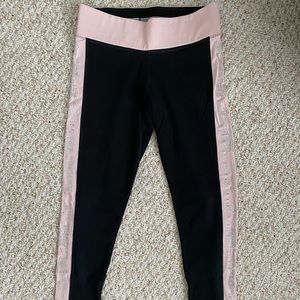 Victoria’s Secret Pink Yoga Legging SZ LG Full length. Sequined on sides!